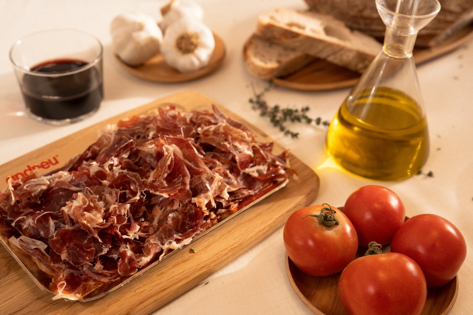 Jamón ibérico o serrano: principales diferencias